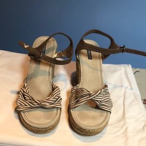 SALE🔥American Eagle Outfitters Shoes